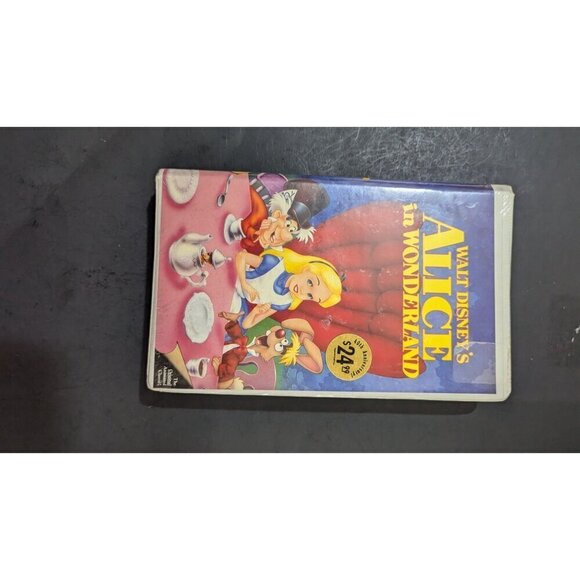 Walt Disney's Alice In Wonderland VHS Classic Animation sealed READ - Picture 8 of 8